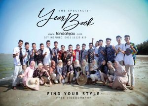 Buku Tahunan Tema Kebersamaan