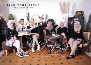 Buku Tahunan Tema Cafe