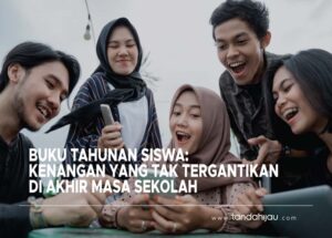 buku tahunan siswa